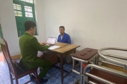 Đối tượng Tính tại cơ quan công an.