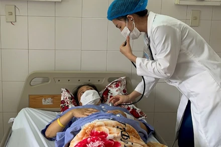 Sản phụ T. U. B hiện tỉnh táo dấu hiệu sinh tồn ổn định. 