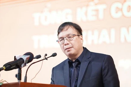 Chủ tịch Hội đồng thành viên, Tổng Giám đốc Nhà xuất bản Giáo dục Việt Nam Nguyễn Tiến Thanh.