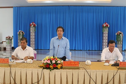 Bộ trưởng Giáo dục và Đào tạo Nguyễn Kim Sơn phát biểu tại buổi làm việc.