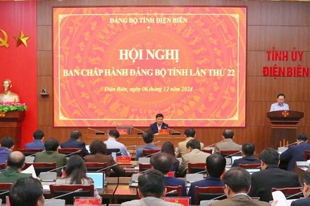 Đồng chí Mùa A Sơn, Phó Bí thư Thường trực Tỉnh ủy Điện Biên quán triệt các yêu cầu tại cuộc họp Ban Chấp hành ngày 6/12.