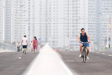 [Ảnh] Ngắm cầu Vĩnh Tuy 2 trước ngày thông xe