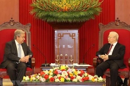 Tổng Bí thư Nguyễn Phú Trọng tiếp Tổng Thư ký Liên hợp quốc Antonio Guterres. (Ảnh: Trí Dũng/TTXVN)