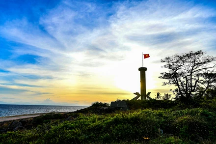 [Ảnh] Khám phá vẻ đẹp đảo Cồn Cỏ - Viên ngọc xanh của Quảng Trị 