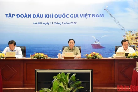 [Ảnh] Thủ tướng Phạm Minh Chính làm việc với Tập đoàn Dầu khí quốc gia Việt Nam