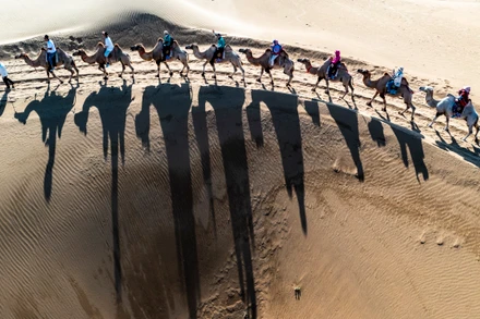 [Ảnh] Sa mạc Vọng Âm-Vẻ đẹp huyền bí nơi vùng đất Nội Mông