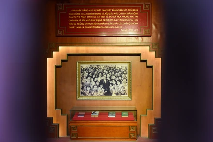 [Ảnh] Thăm Khu lưu niệm, nhớ Tổng Bí thư Nguyễn Văn Linh