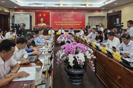 Toàn cảnh Hội nghị gặp gỡ, đối thoại giữa lãnh đạo tỉnh với các doanh nghiệp, nhà đầu tư năm 2023.