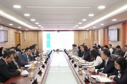 Ủy ban Chứng khoán Nhà nước làm việc và trao đổi thông tin với đoàn công tác của FTSE Russell và Morgan Stanley về việc nâng hạng thị trường chứng khoán Việt Nam tháng 11/2024. Ảnh: UBCKNN