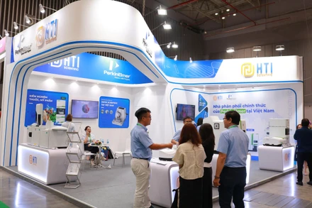 Analytica Vietnam 2025 thu hút hơn 300 gian hàng trưng bày nhiều công nghệ, thiết bị, giải pháp tiên tiến của các nhà sản xuất, nhà cung cấp và nhà phân phối hàng đầu về thiết bị thí nghiệm, dụng cụ phân tích...