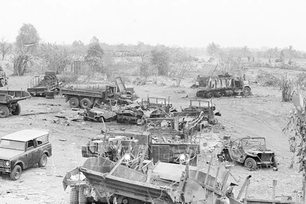 Tổ chức đánh địch rút chạy trên đường số 7