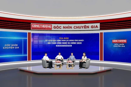 Các đại biểu tại buổi tọa đàm “Tiết kiệm năng lượng trong các ngành công nghiệp: Bài toán công nghệ và chính sách” 