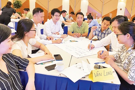 Các học viên lớp bồi dưỡng nâng cao chất lượng phục vụ du lịch luôn được các khách sạn, nhà hàng hưởng ứng và nhiệt tình tham gia. (Ảnh Sở Du lịch Ninh Bình)