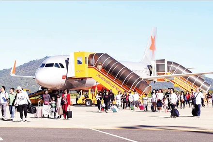 Sân bay Liên Khương đón rất nhiều chuyến bay quốc tế từ năm 2016. 