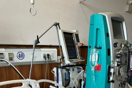 Một bệnh nhân ngộ độc nặng đang điều trị tại Bệnh viện đa khoa trung tâm An Giang. 