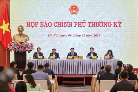 Quang cảnh buổi họp báo Chính phủ thường kỳ. (Ảnh: VGP)