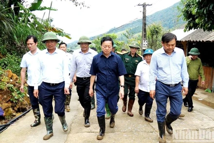 Phó Thủ tướng Trần Hồng Hà đến thị sát thực địa nơi bị lũ ống ở Sa Pa - Lào Cai, chiều 13/9. (Ảnh: QUỐC HỒNG)