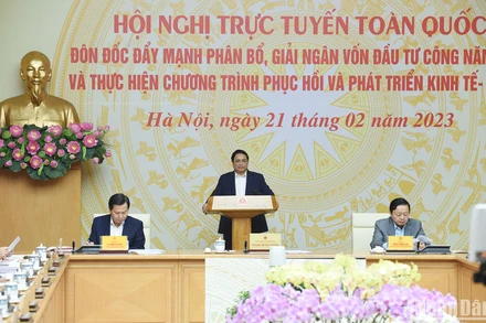 Thủ tướng Phạm Minh Chính chủ trì Hội nghị trực tuyến toàn quốc đôn đốc đẩy mạnh phân bổ, giải ngân vốn đầu tư công và thực hiện Chương trình phục hồi và phát triển kinh tế-xã hội.