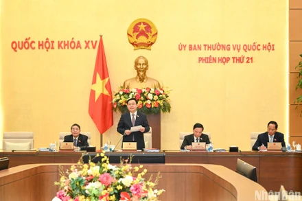 Phiên họp thứ 21 của Ủy ban Thường vụ Quốc hội diễn ra từ ngày 15/3 đến ngày 20/3 tại Nhà Quốc hội. Đặc biệt, tại Phiên họp này, Ủy ban Thường vụ Quốc hội sẽ tổ chức chất vấn và trả lời chất vấn về một số nội dung thuộc lĩnh vực tòa án và kiểm sát.