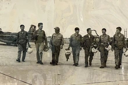 Phi đội Quyết Thắng.