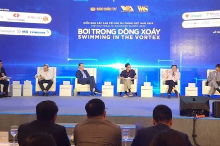 Quang cảnh Diễn đàn cấp cao Cố vấn tài chính Việt Nam 2023.