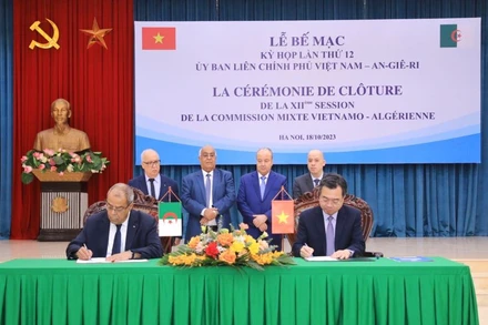 Lễ ký biên bản Kỳ họp thứ 12 Ủy ban liên Chính phủ Việt Nam-Algieria.