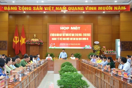 Quang cảnh buổi họp mặt kỷ niệm Ngày Thầy thuốc Việt Nam tại Đồng Tháp.