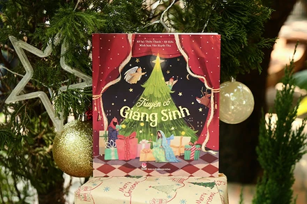 Cuốn “Truyện cổ Giáng Sinh”. (Ảnh: Nhà xuất bản Kim Đồng)