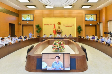 Phiên họp Ủy ban Thường vụ Quốc hội tổng kết kỳ họp thứ 3 và cho ý kiến bước đầu về việc chuẩn bị kỳ họp thứ 4 của Quốc hội khóa XV. (Ảnh: DUY LINH)