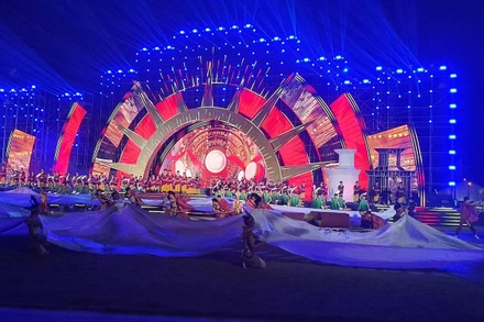 Chương trình nghệ thuật tại lễ khai mạc Đại hội.