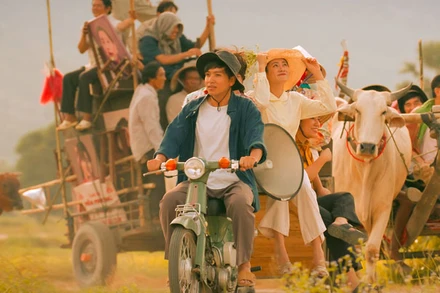 "Sáng đèn", bộ phim thất bại ngoài rạp chiếu một cách rất đáng tiếc. 