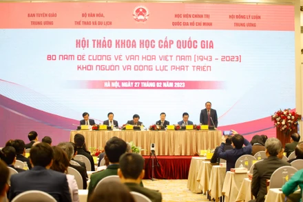 Ban Chủ tọa tại Hội thảo. (Ảnh: NAM NGUYỄN)