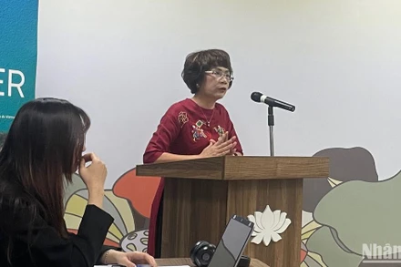 PGS,TS Nguyễn Thị Thu Phương, Viện trưởng Viện Văn hóa, Nghệ thuật, Thể thao và Du lịch Việt Nam phát biểu khai mạc tọa đàm.