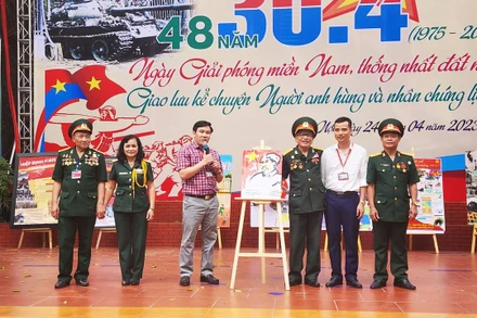 Nhiều hoạt động ý nghĩa chào mừng những ngày lễ lớn ở ngôi trường mang tên quyền Chủ tịch nước Huỳnh Thúc Kháng