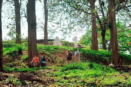 Đồi A1 thuộc Di tích lịch sử quốc gia đặc biệt Chiến trường Điện Biên Phủ. (Ảnh: LÊ LAN)