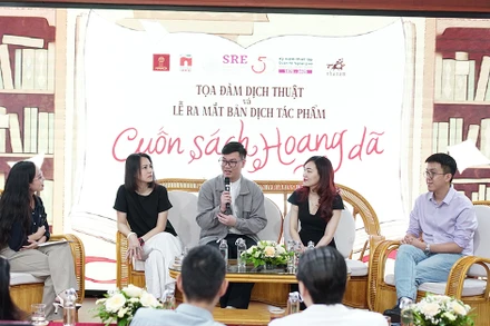 Buổi ra mắt sách tại Đại học Hà Nội. (Ảnh: Ban tổ chức)