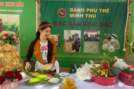 Giới thiệu đặc sản bánh phu thê Bắc Ninh. (Ảnh minh họa: Ban tổ chức)