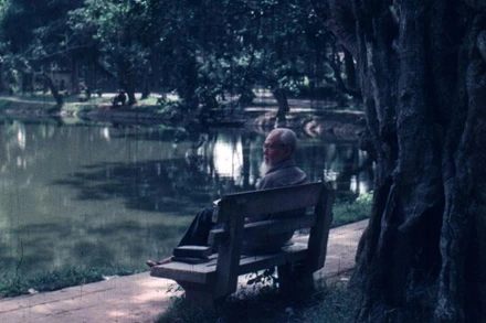 Cảnh trong phim "Hà Nội trong mắt ai". (Ảnh: Viện Phim Việt Nam)