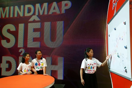 Thí sinh dự thi Cuộc thi Sơ đồ tư duy. (Ảnh: Ban Tổ chức cung cấp)
