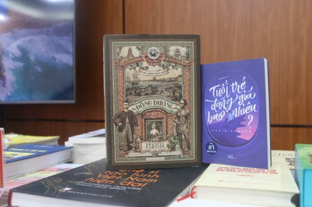 Những cuốn sách có tên trong danh sách đề cử giải thưởng Sách Quốc gia.