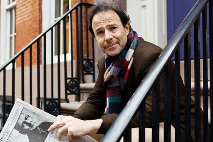 Nhà văn Marc Levy. (Ảnh: Nhã Nam cung cấp)