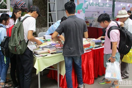 Ngày càng có thêm nhiều hoạt động đưa sách đến gần hơn với công chúng. 