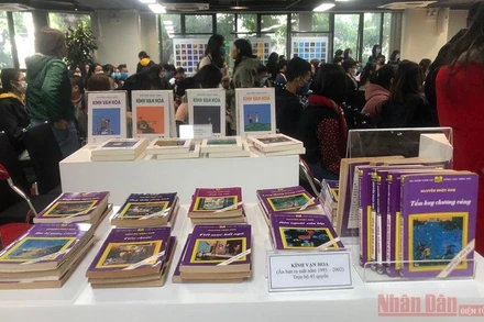 Bộ truyện "Kính vạn hoa" của nhà văn Nguyễn Nhật Ánh đã xuất bản hơn 25 năm.