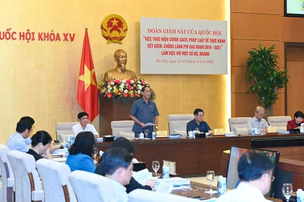 Quang cảnh buổi làm việc giữa Đoàn giám sát Quốc hội với Bộ Tài chính về thực hành tiết kiệm, chống lãng phí.