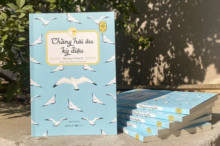 “Chàng hải âu kỳ diệu”. (Ảnh: Omega Plus)