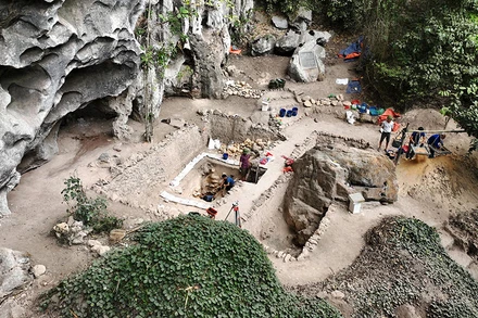 Di chỉ khảo cổ học Mái đá Ngườm. (Ảnh:Viện Khảo cổ học cung cấp)