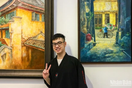 Họa sĩ Trần Nam Long.