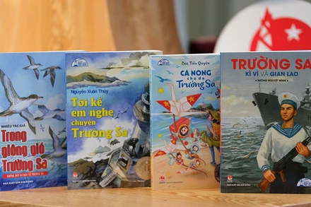 Những ấn phẩm hay dành cho thiếu nhi về biển đảo Việt Nam.