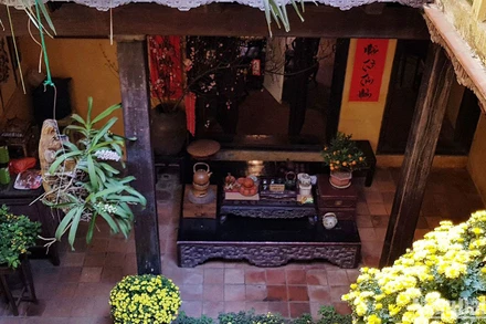 Không gian trà ở nhà cổ Mã Mây, Hà Nội. (Ảnh: KHIẾU MINH)