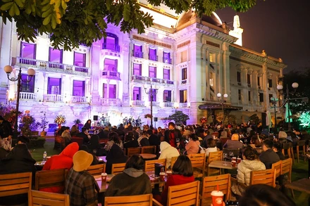 Không gian Vườn âm nhạc Nhà hát Lớn Hà Nội. (Ảnh: Đoàn Thăng Long)